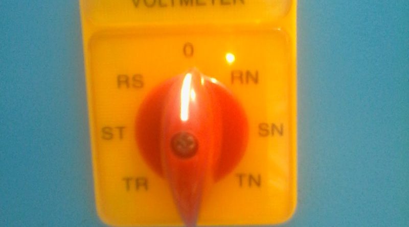 voltmeter selector switch connection